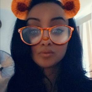 Meet your Posher, Nancy